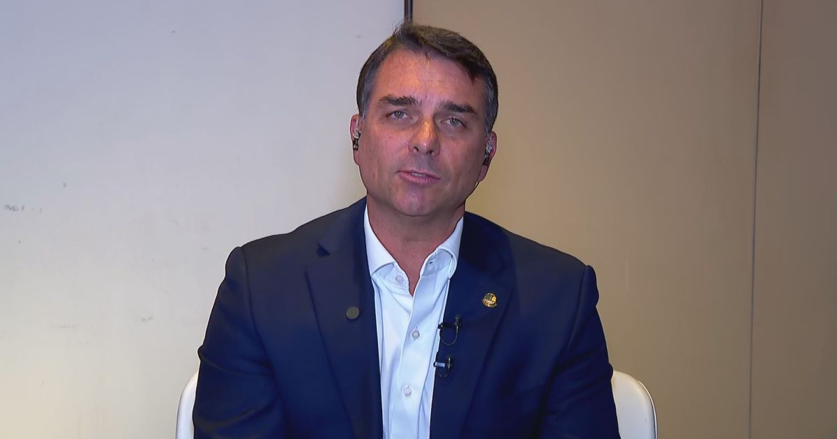 Flávio Bolsonaro e Bia Kicis