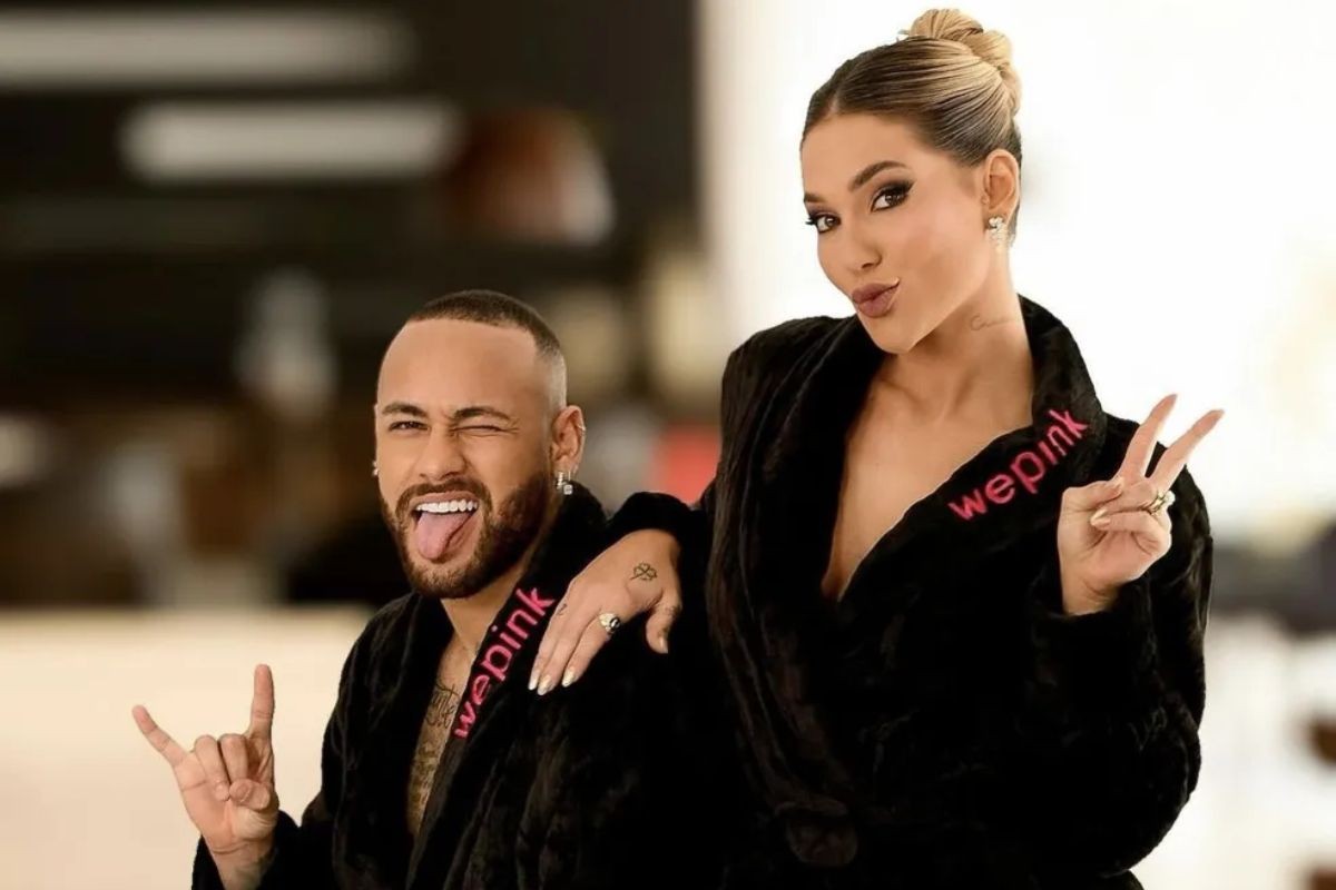 Neymar e Virginia Fonseca em publicidade da Blaze