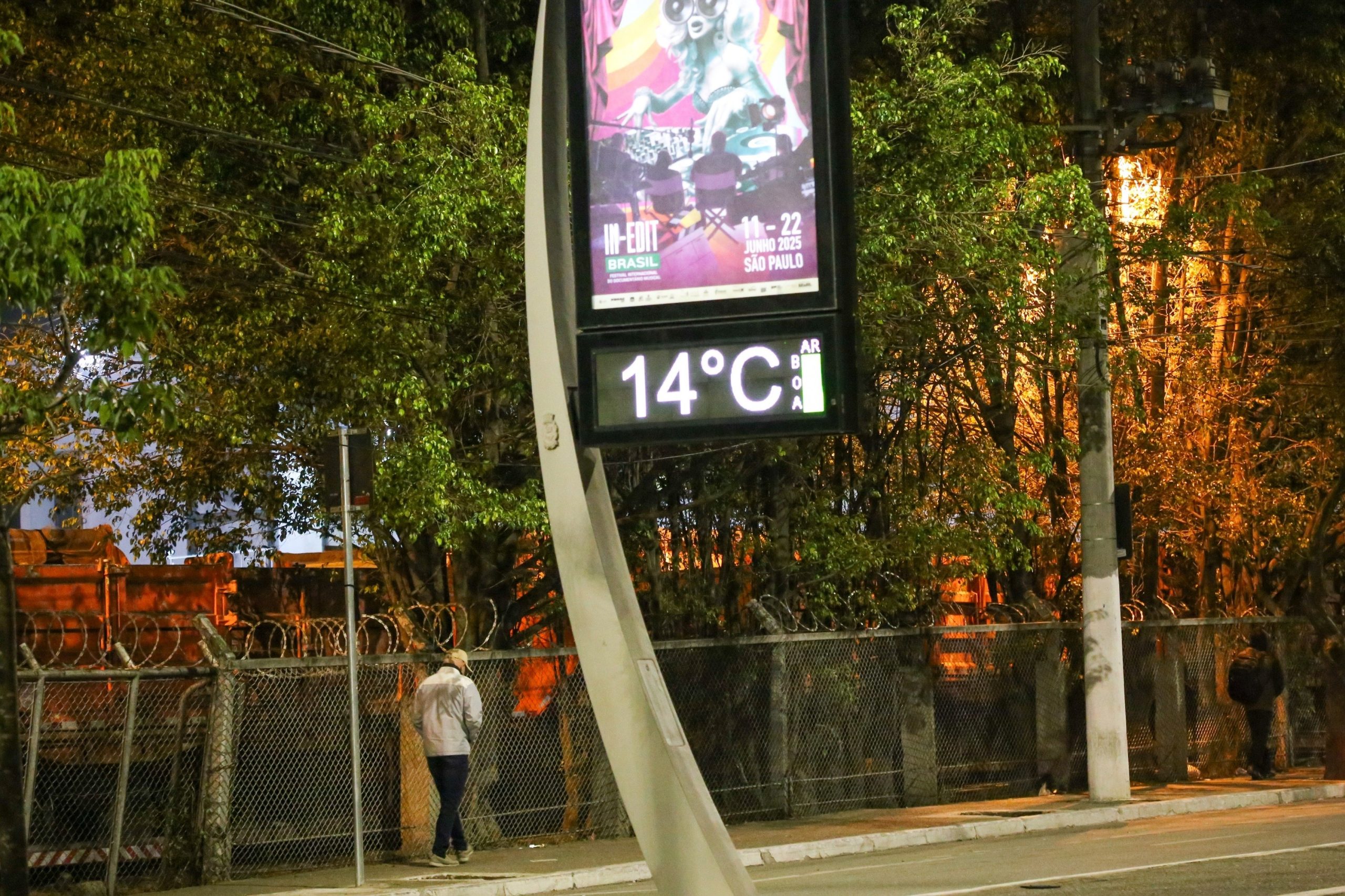 Termômetro marca 14°C na Mooca, em São Paulo