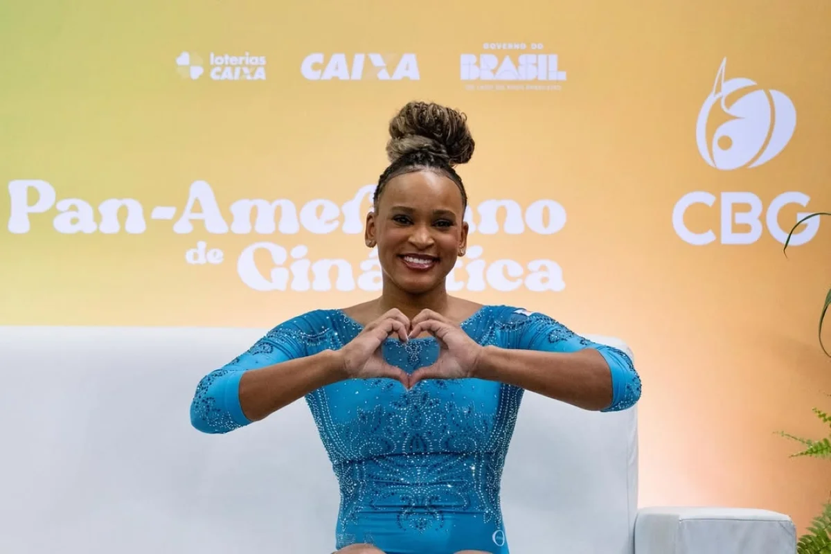 Rebeca Andrade em competição de ginástica artística