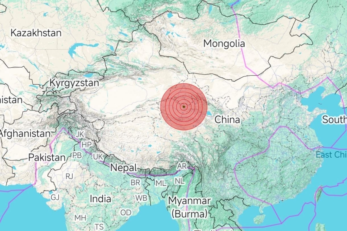 Área atingida por terremoto na China