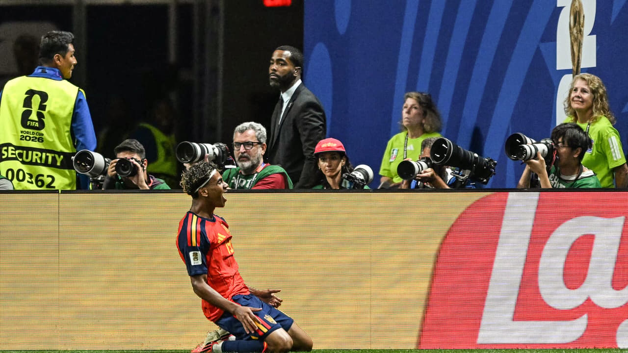Lamine Yamal durante jogo da Espanha contra a Arábia Saudita na Copa de 2026