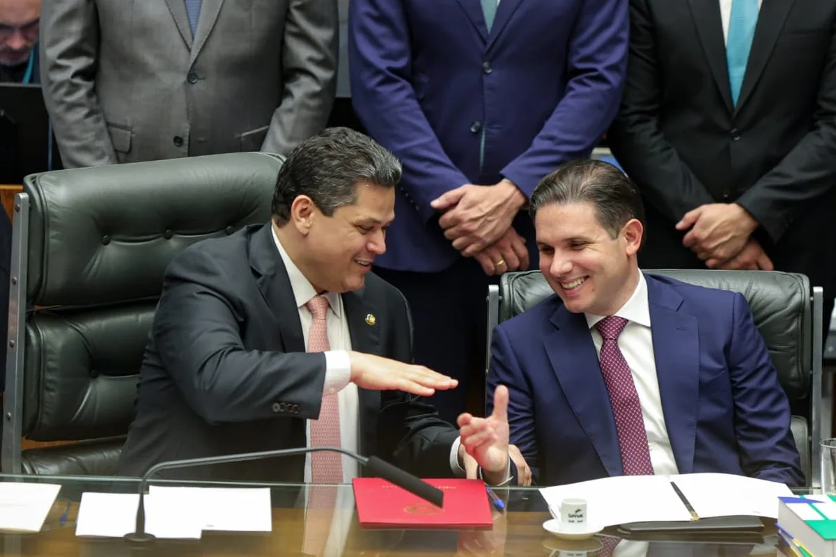 Davi Alcolumbre e Hugo Motta