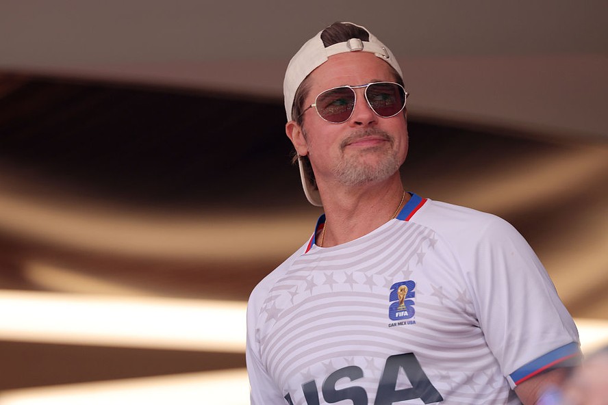 Brad Pitt acompanha partida dos Estados Unidos na Copa do Mundo de 2026