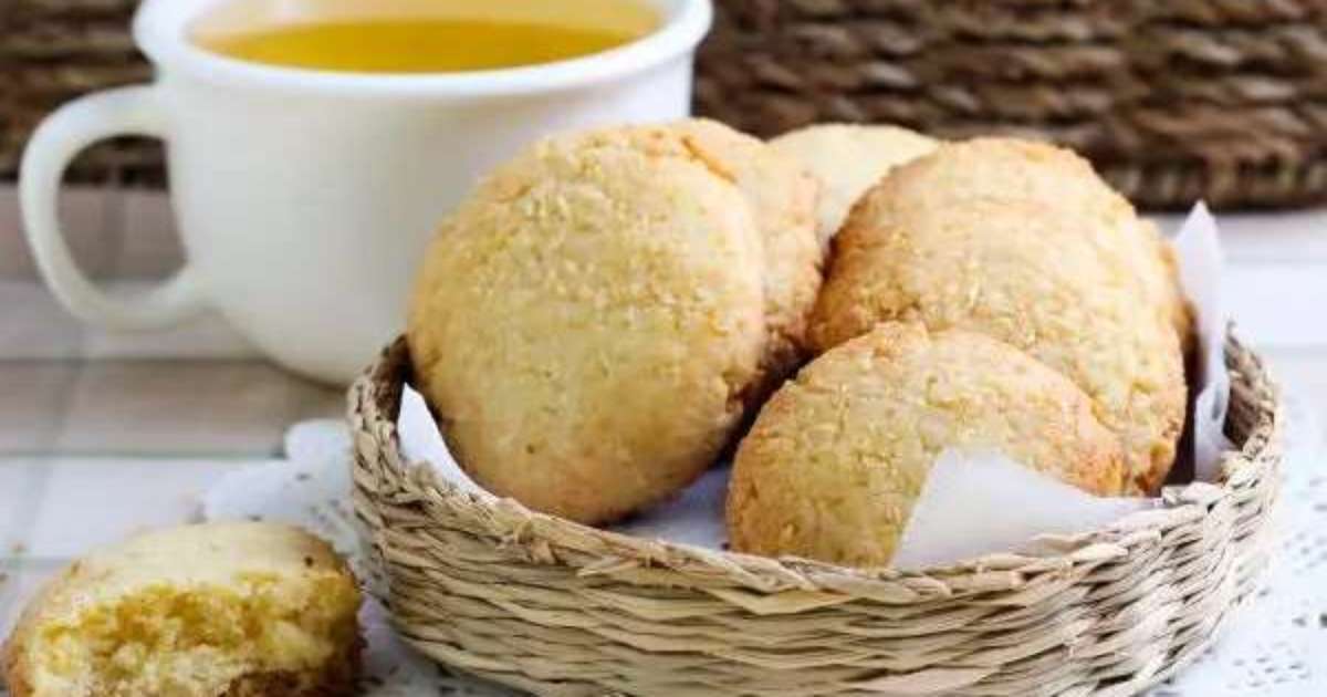 Broas de fubá com erva-doce