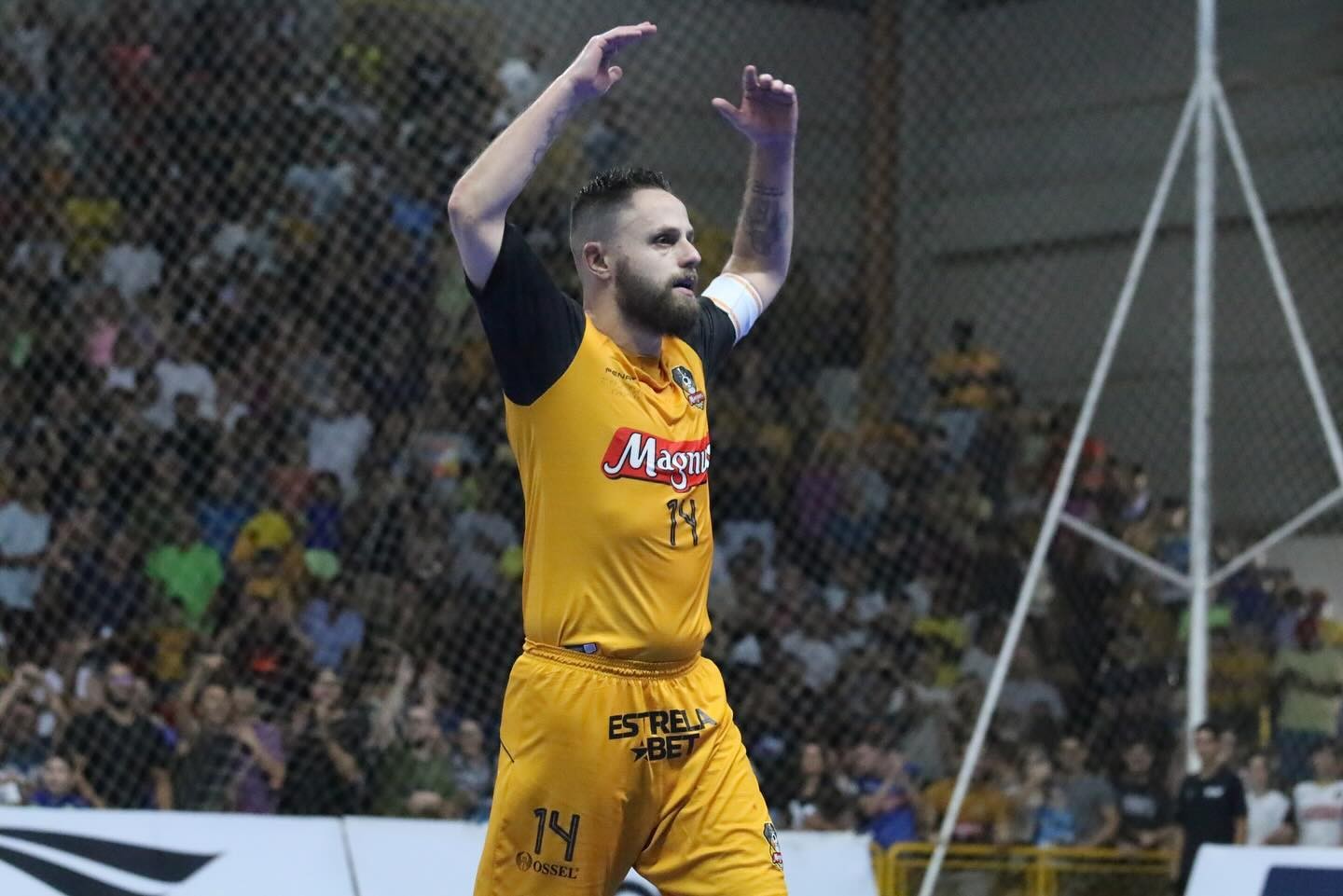 Rodrigo Capita comemora gol pelo Sorocaba