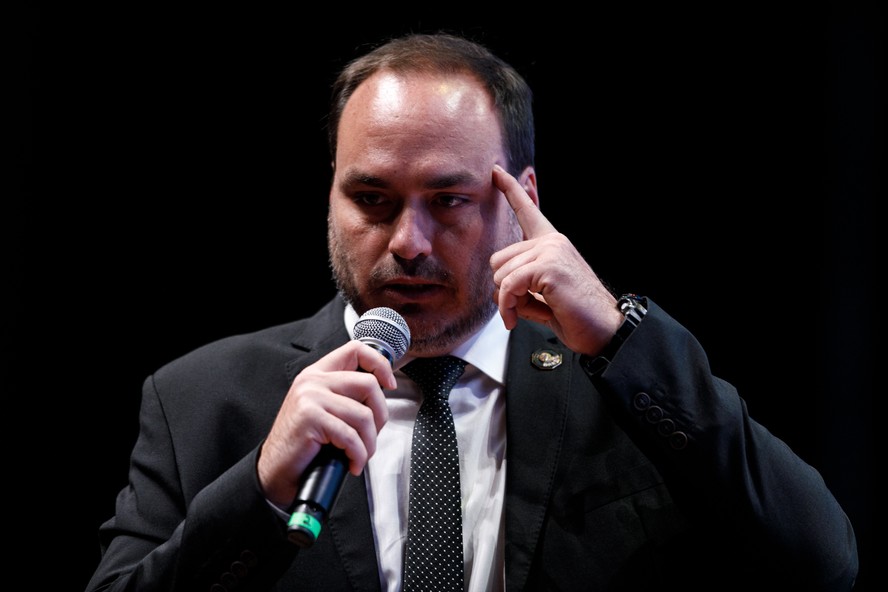 Carlos Bolsonaro em evento do Partido Liberal em Brasília