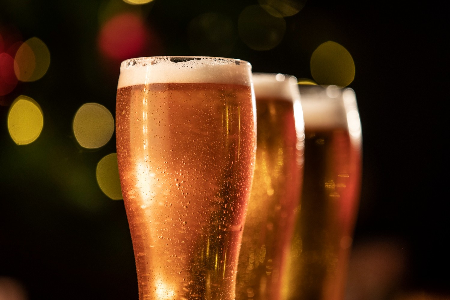 Copo de cerveja clara