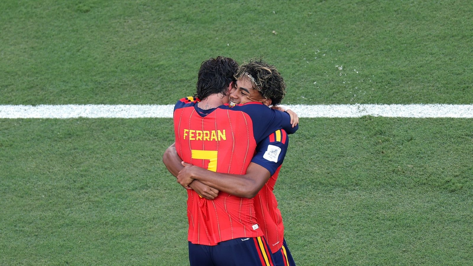 Jogadores da Espanha comemoram título da Copa do Mundo