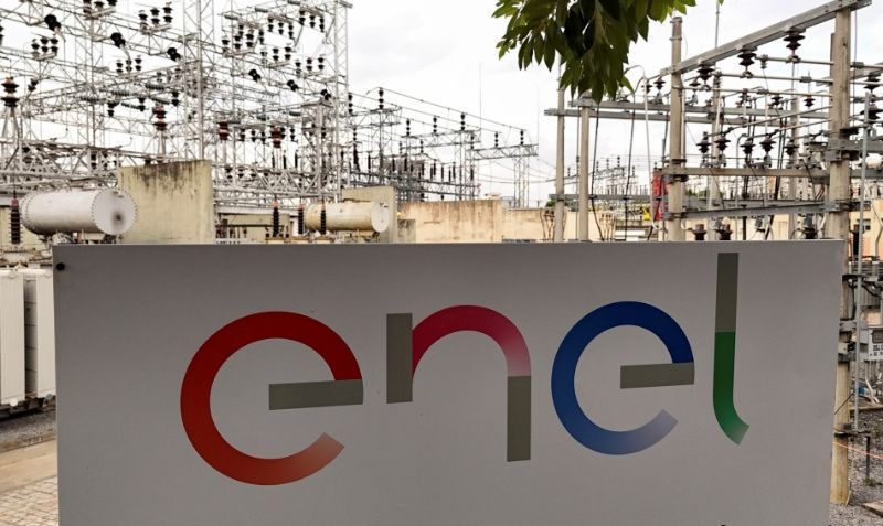 Rede elétrica em área urbana de São Paulo