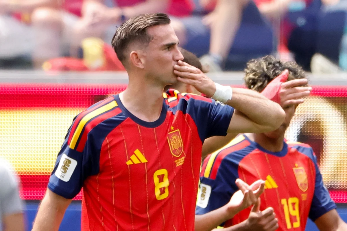 Jogadores da Espanha em partida da Copa do Mundo