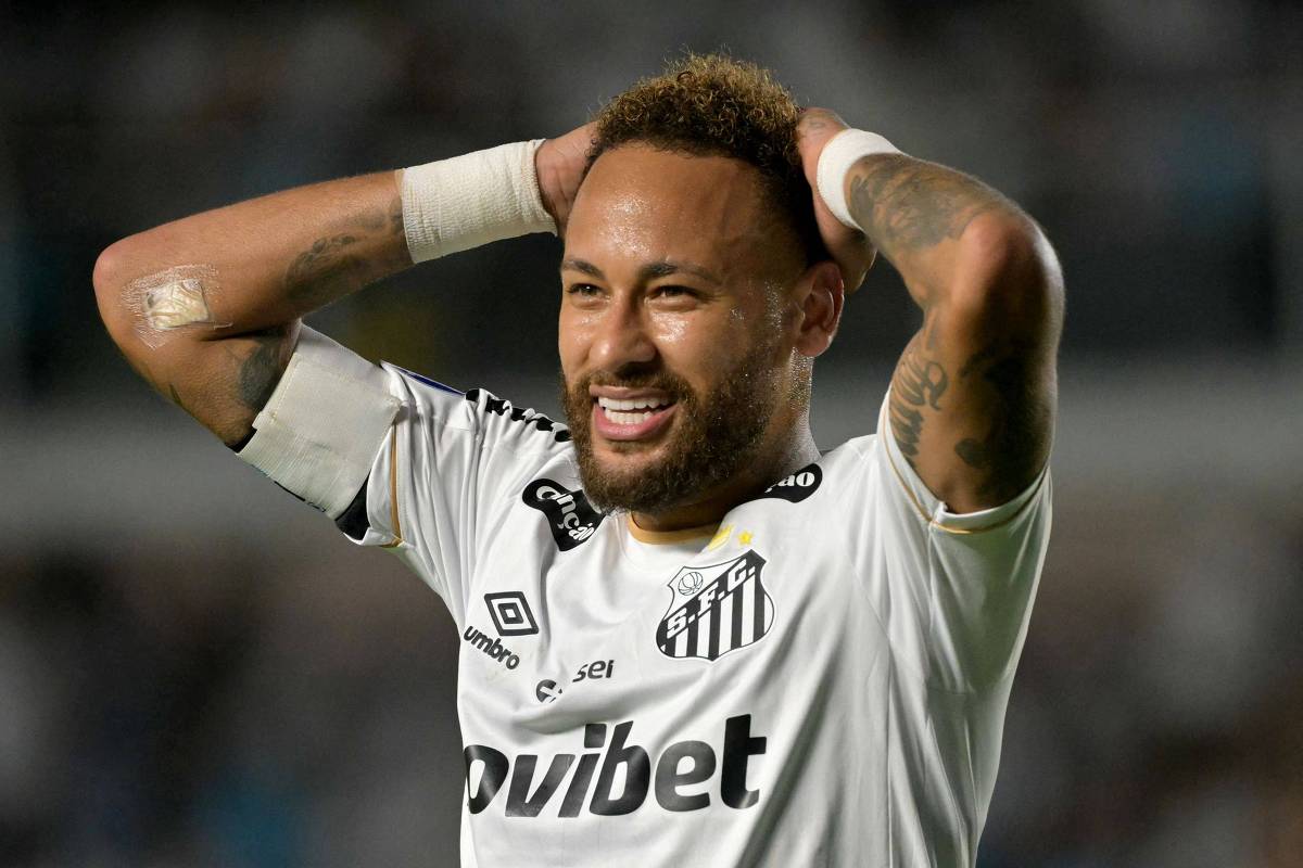 Neymar durante partida pelo Santos
