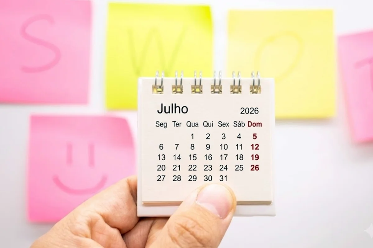 Calendário com datas de julho