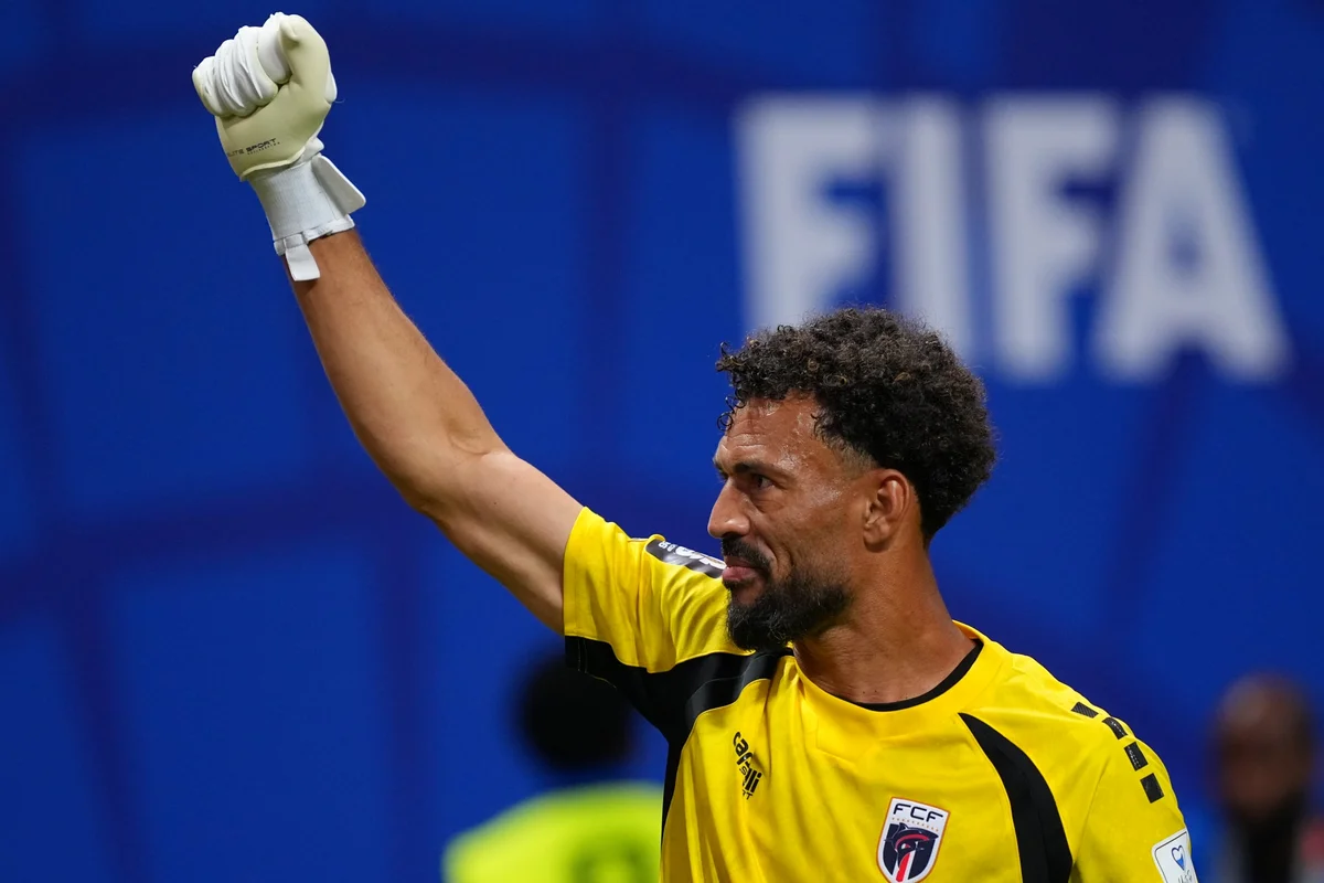 Jogador de futebol durante partida