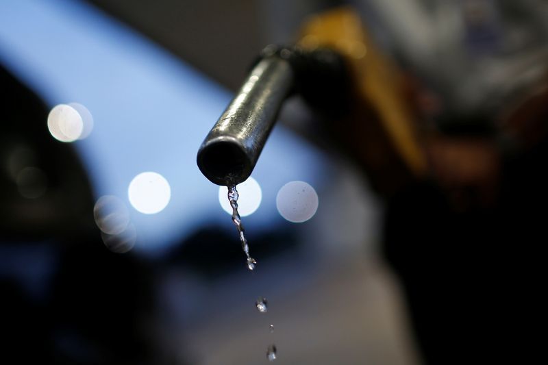 Bomba de combustível em posto de gasolina
