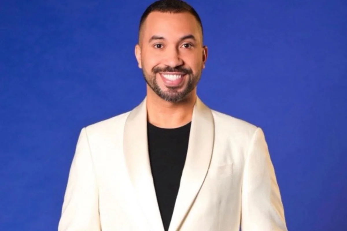 Gil do Vigor sorrindo
