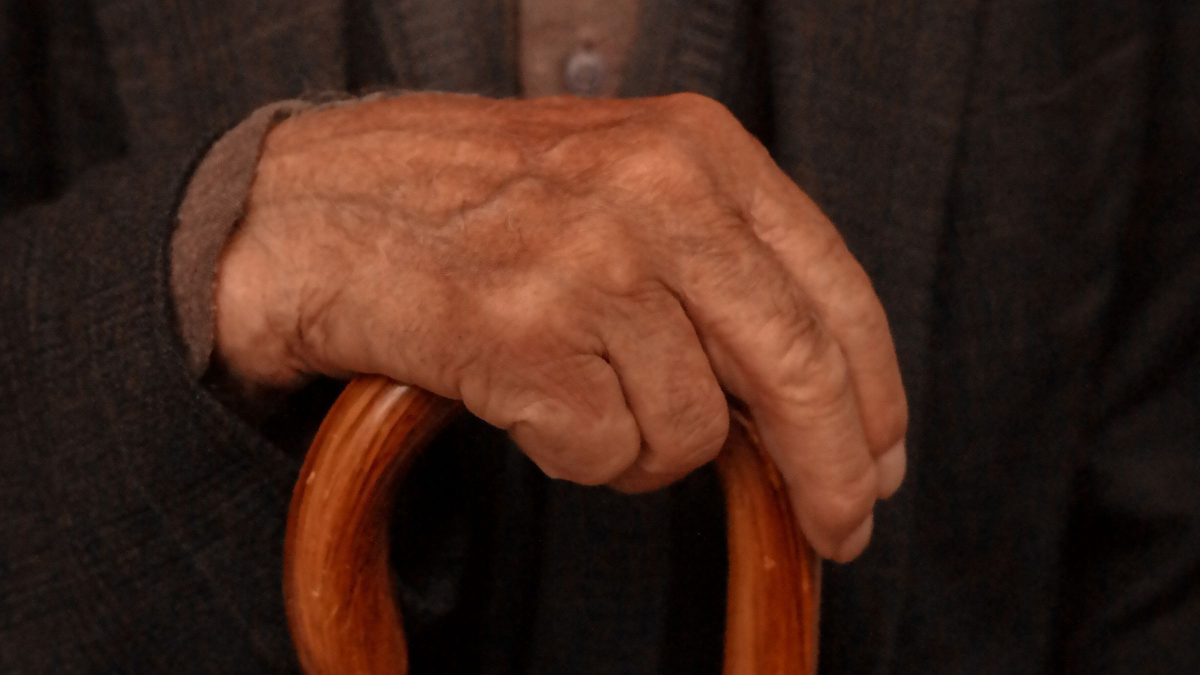 Idoso de 83 anos encontrado morto em Lages