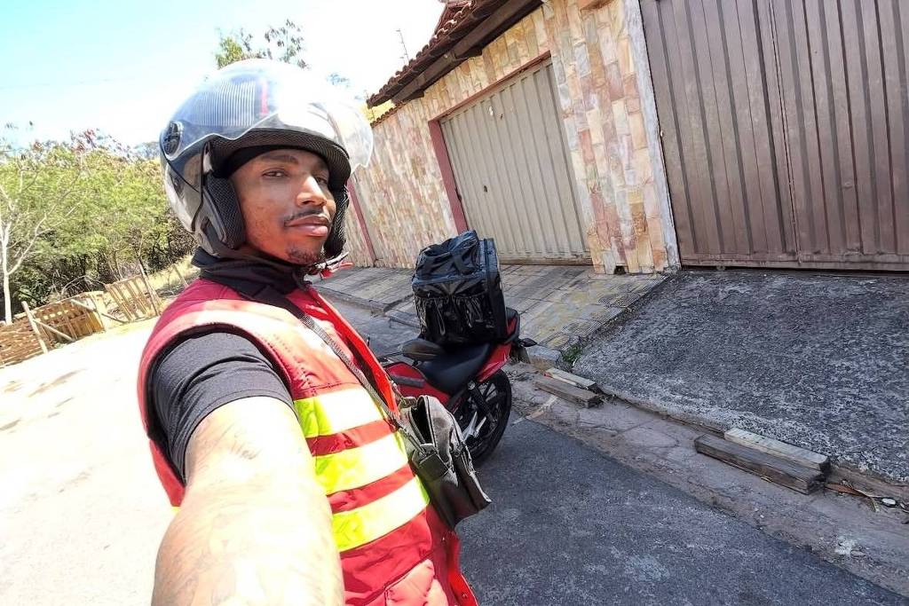 Motoboy Marcos Felipe, conhecido como Nenzada