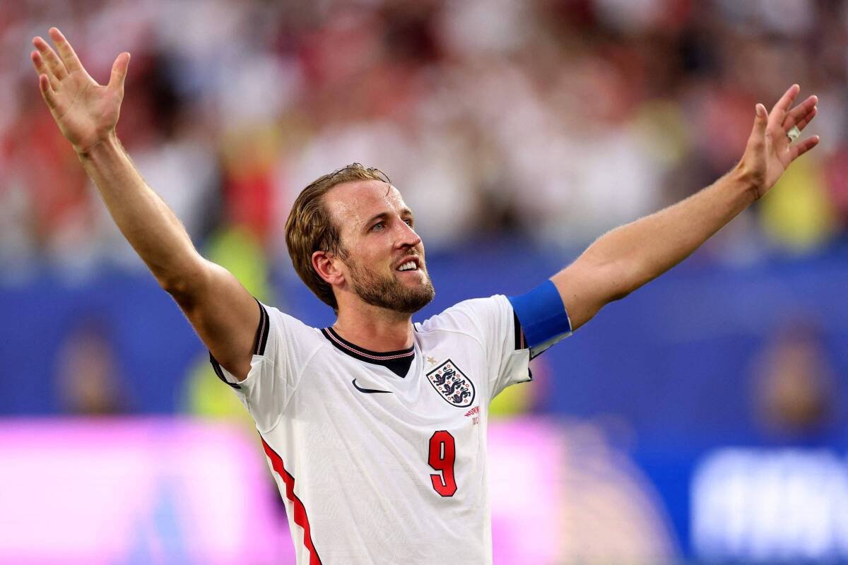 Harry Kane com a camisa da seleção inglesa