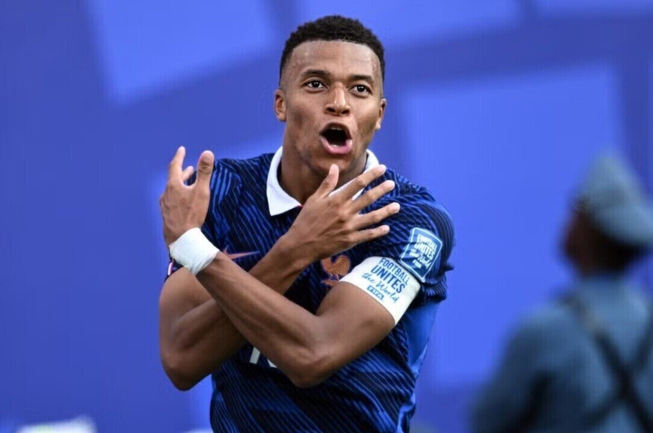 Mbappé em França x Suécia pela Copa do Mundo