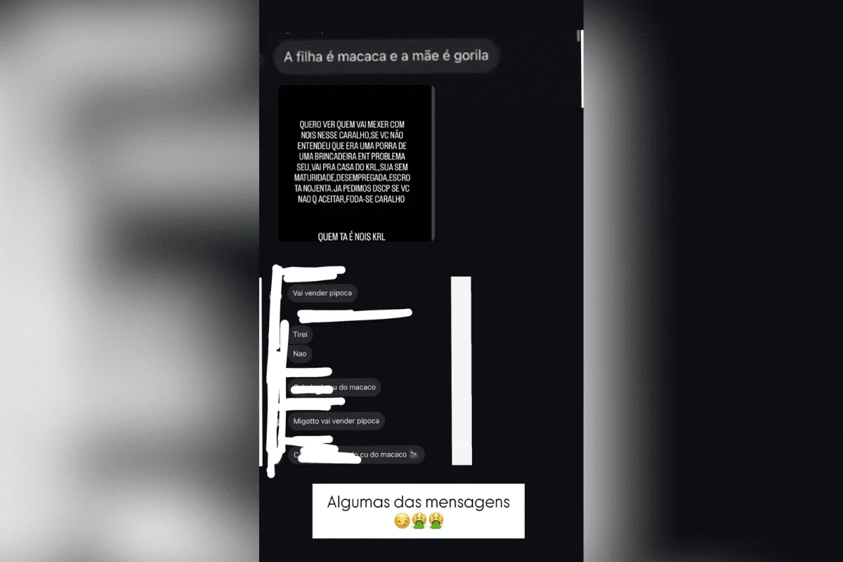 Captura de tela de conversa em rede social