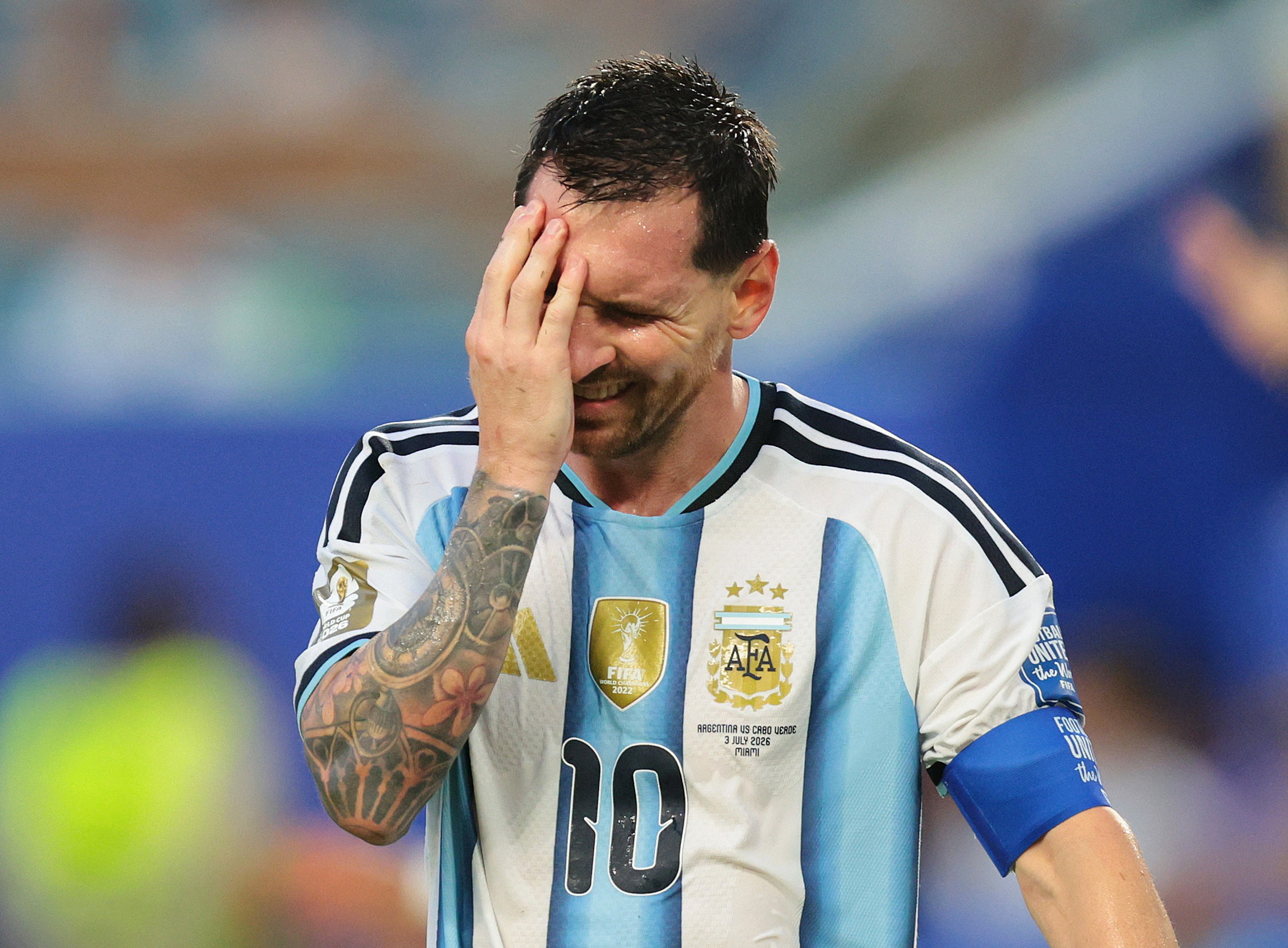 Lionel Messi em jogo da Argentina contra Cabo Verde na Copa do Mundo