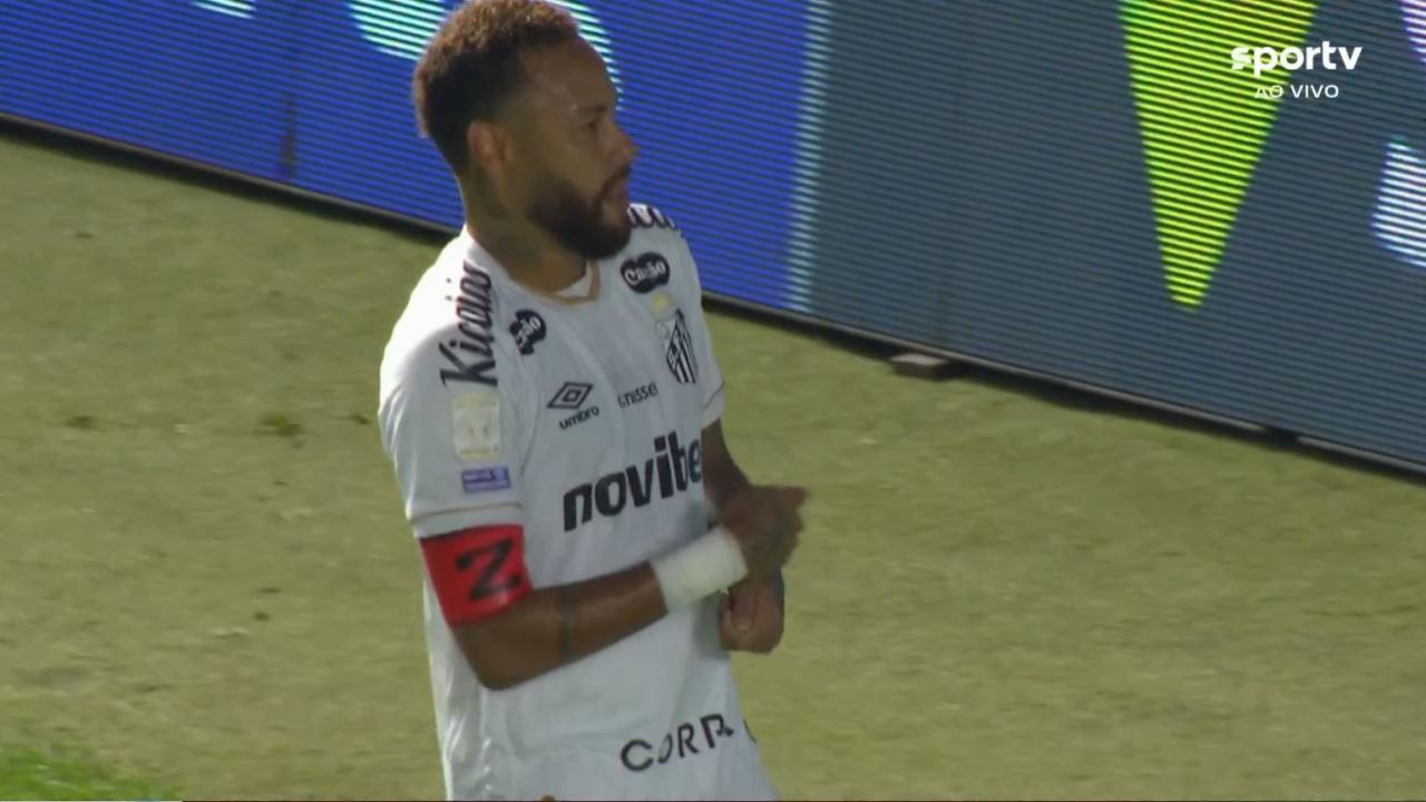 Neymar com a camisa do Santos