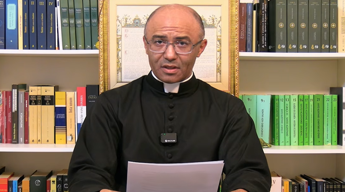 Padre Françoá Rodrigues Figueiredo Costa