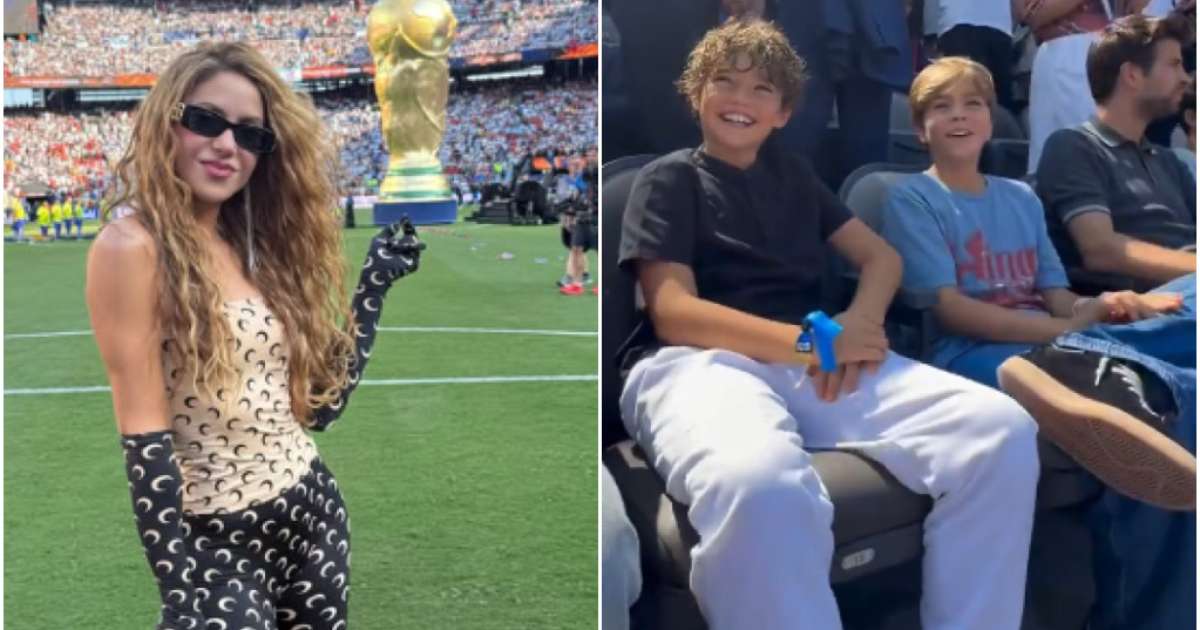 Shakira em apresentação musical