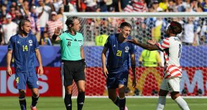 Raphael Claus durante partida entre Estados Unidos e Bósnia