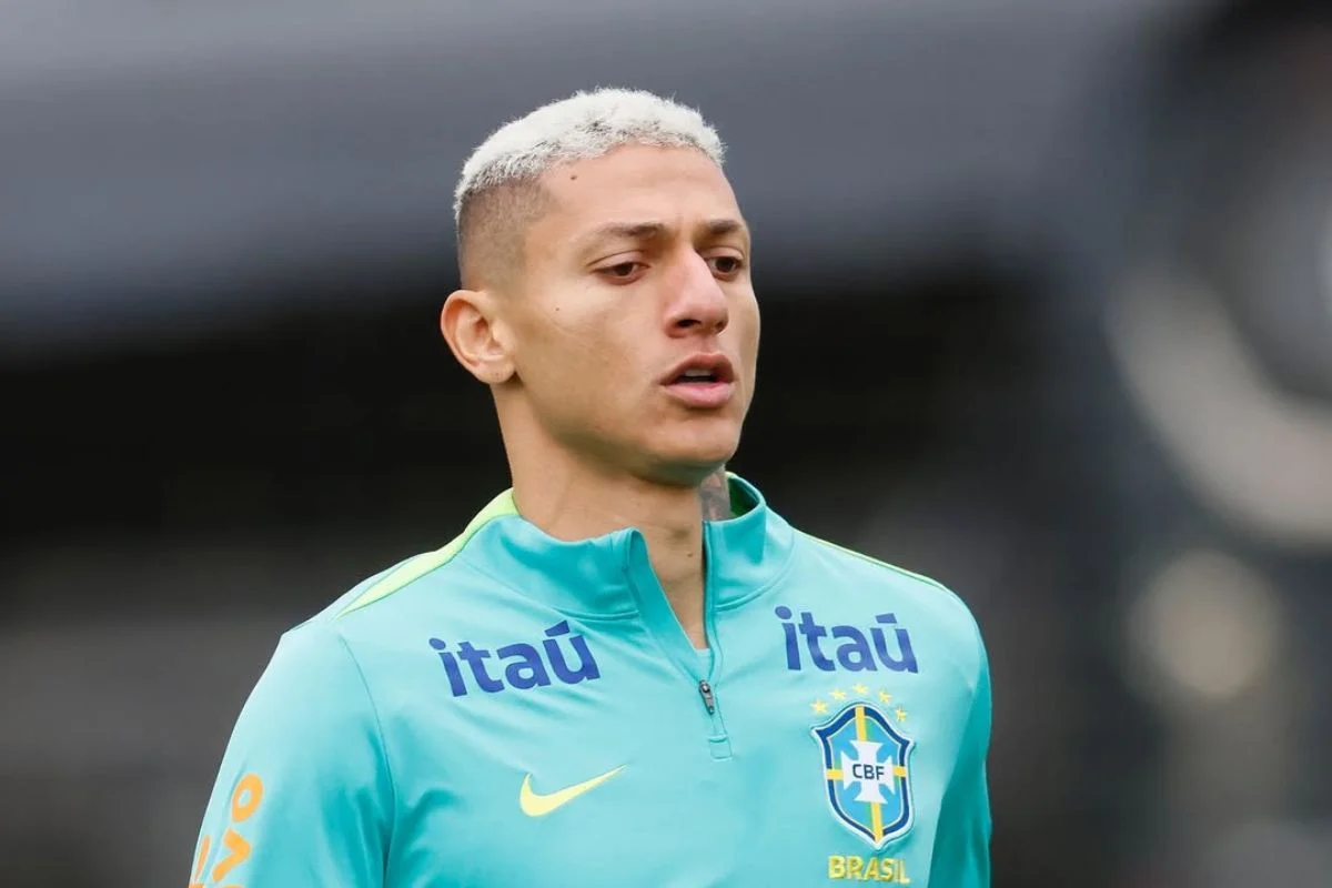 Richarlison com uniforme da Seleção Brasileira
