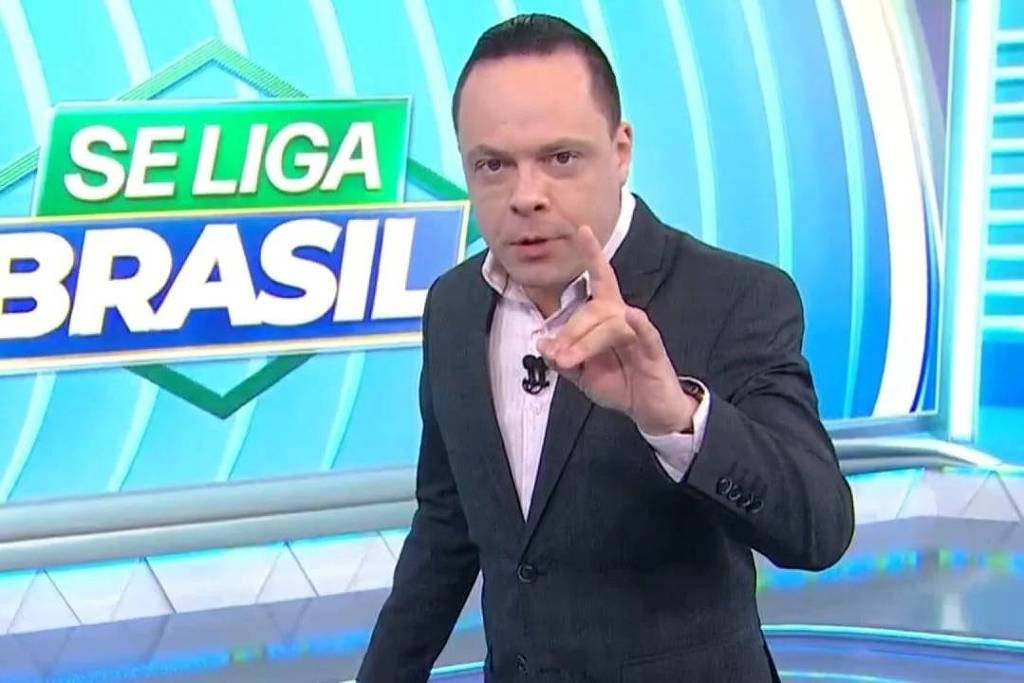 Thiago Gardinali durante apresentação do Se Liga Brasil no SBT