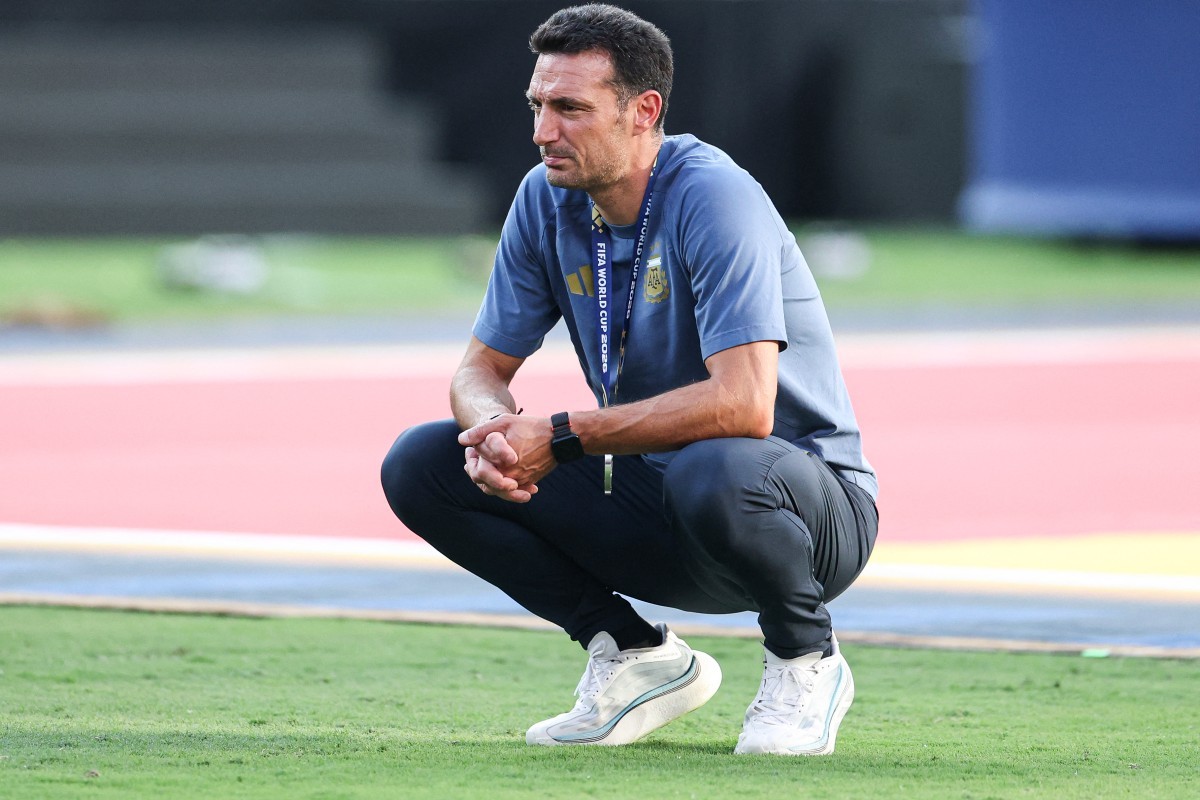 Lionel Scaloni durante jogo da seleção argentina