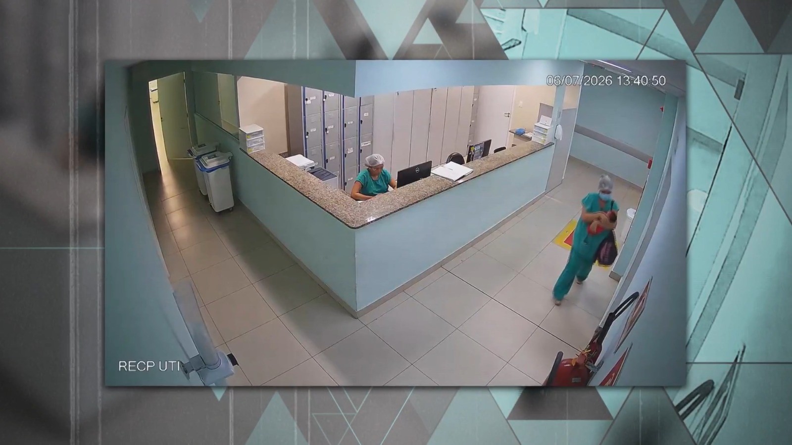 Auricélia Rocha em corredor de maternidade em Teresina