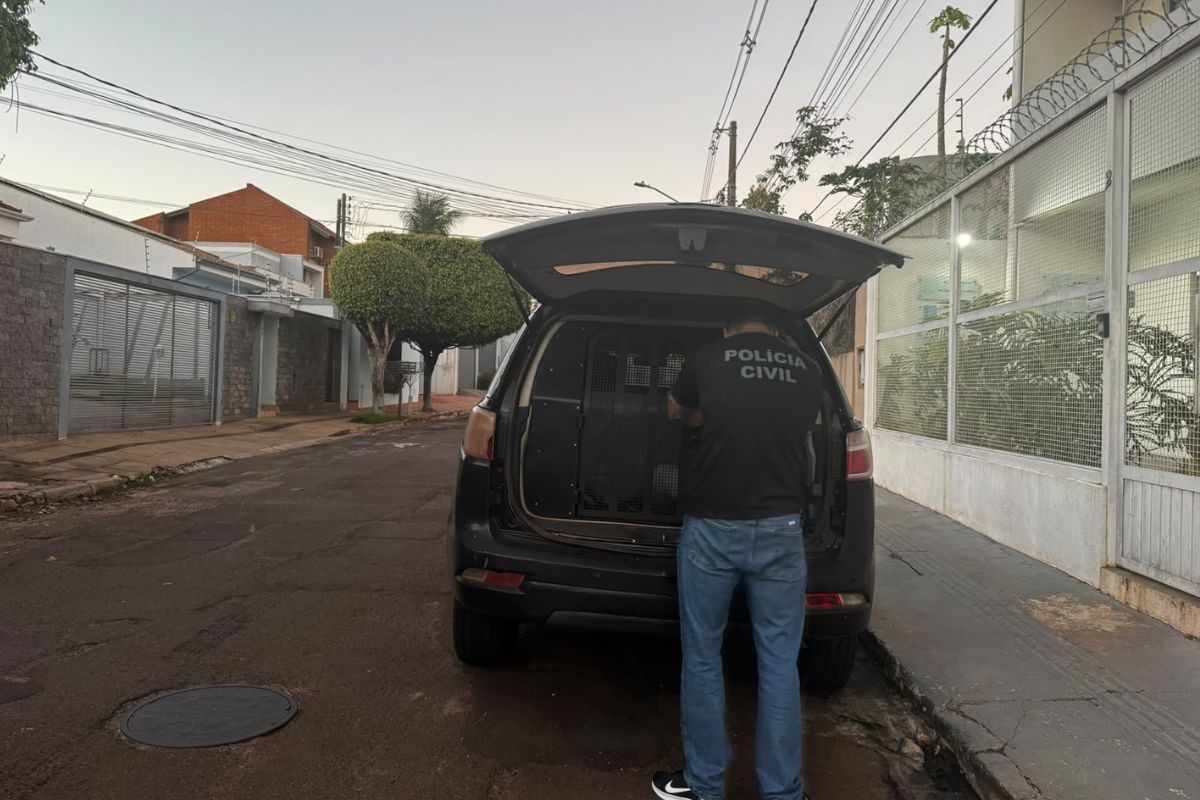 Homem preso pela Polícia Civil em Campo Grande
