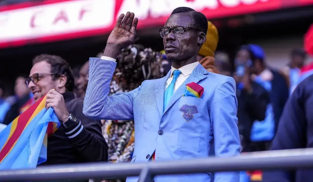 Torcedores da República Democrática do Congo nas arquibancadas