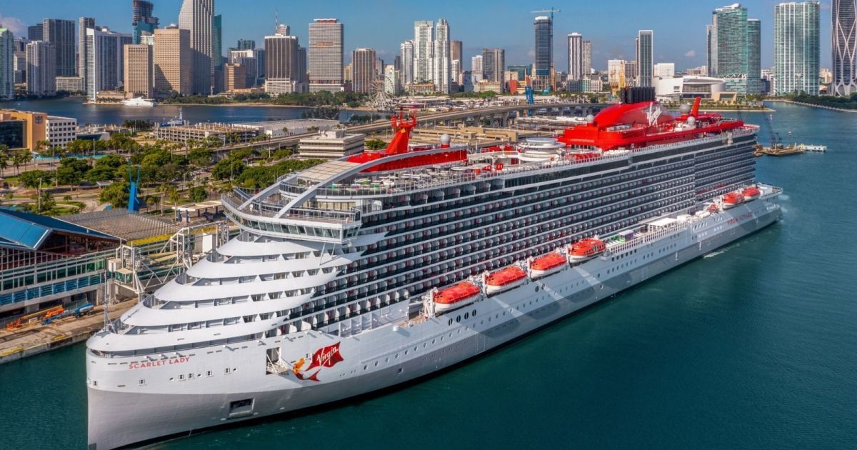 Navio de cruzeiro Scarlet Lady