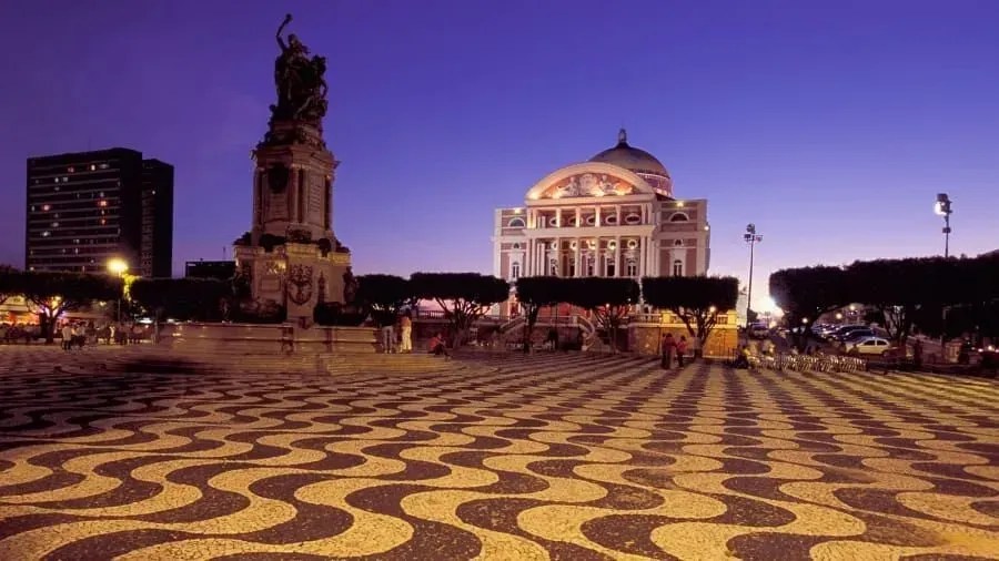 Fachada do Teatro Amazonas em Manaus