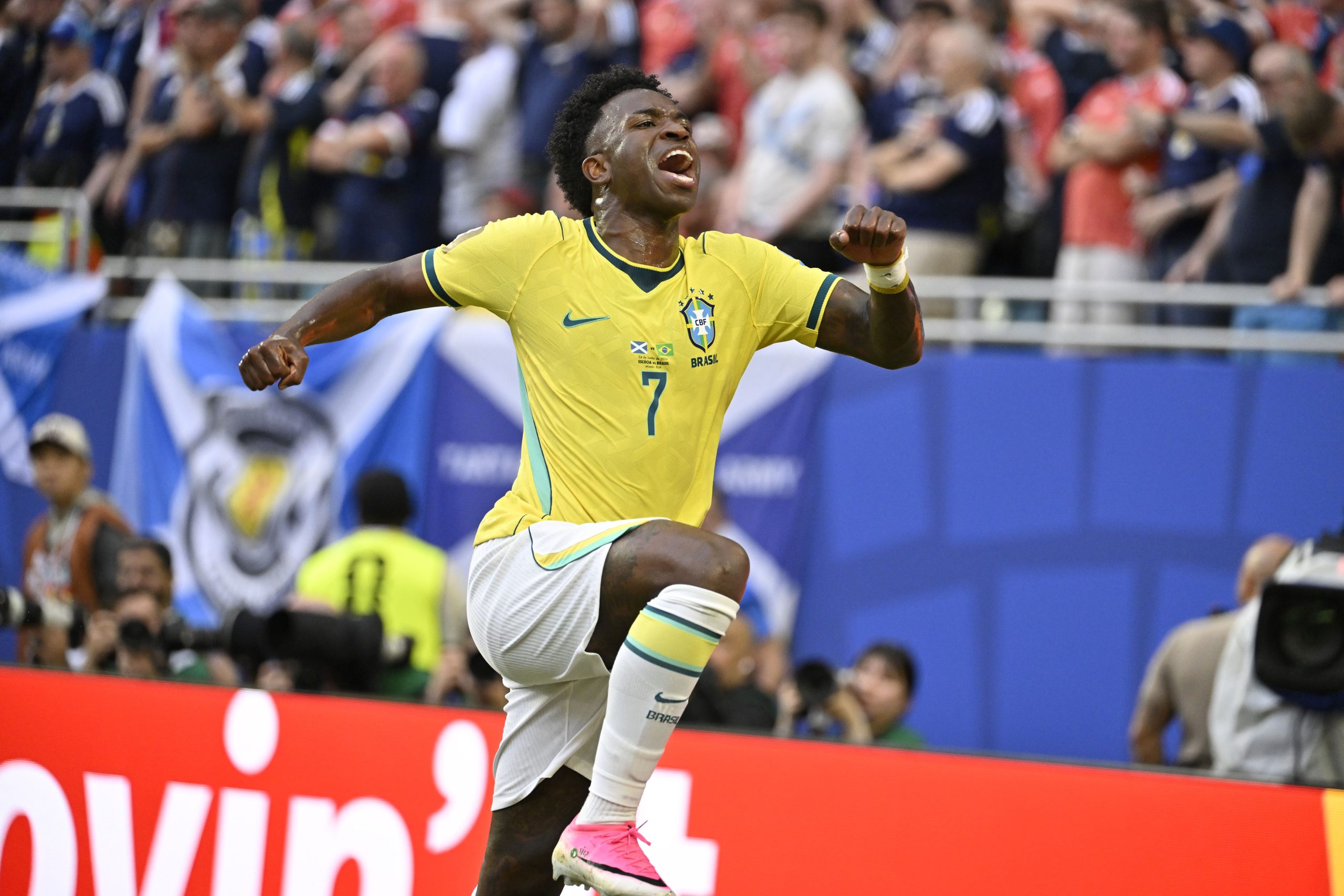 Postagem de Vini Jr no X após a Bola de Ouro de 2024