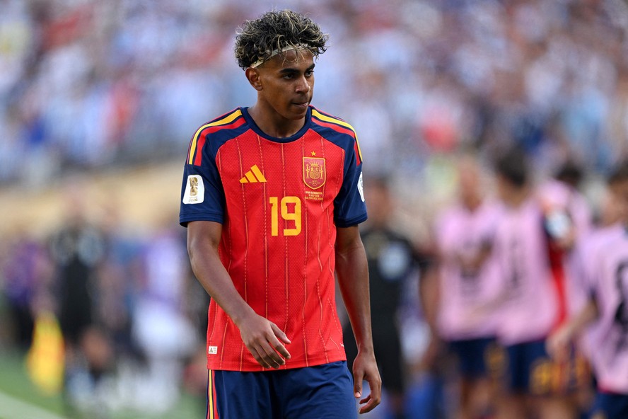 Lamine Yamal durante comemoração da Espanha na Copa do Mundo