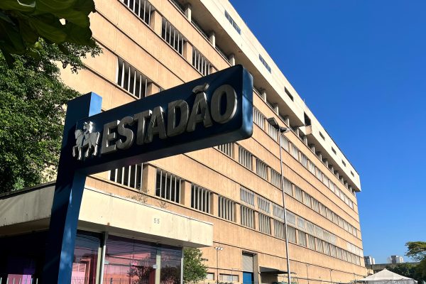 Estadão faz demissões “a conta-gotas” e é acusado de burlar decisão do STF