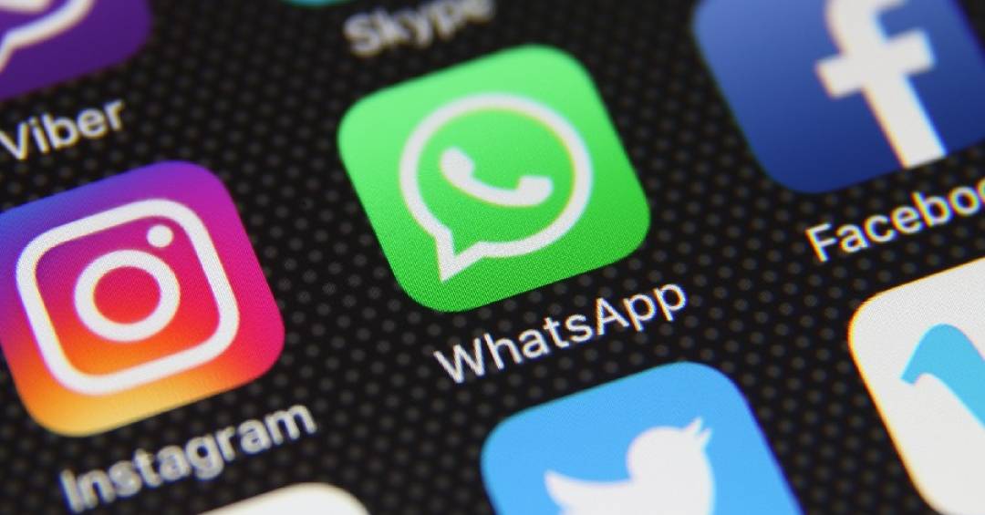 Aplicativo WhatsApp em smartphone