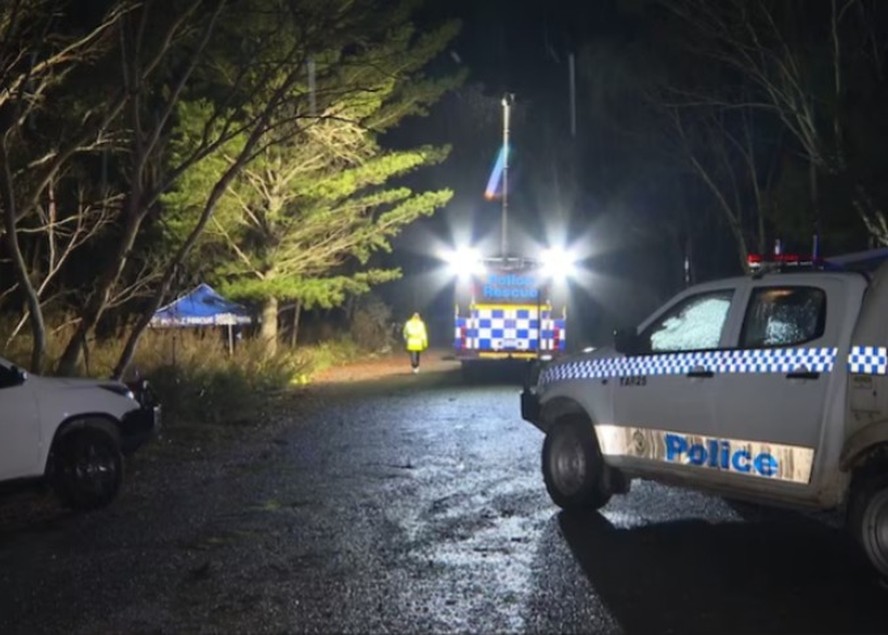 Boneca sexual realista encontrada dentro de uma mala na Austrália