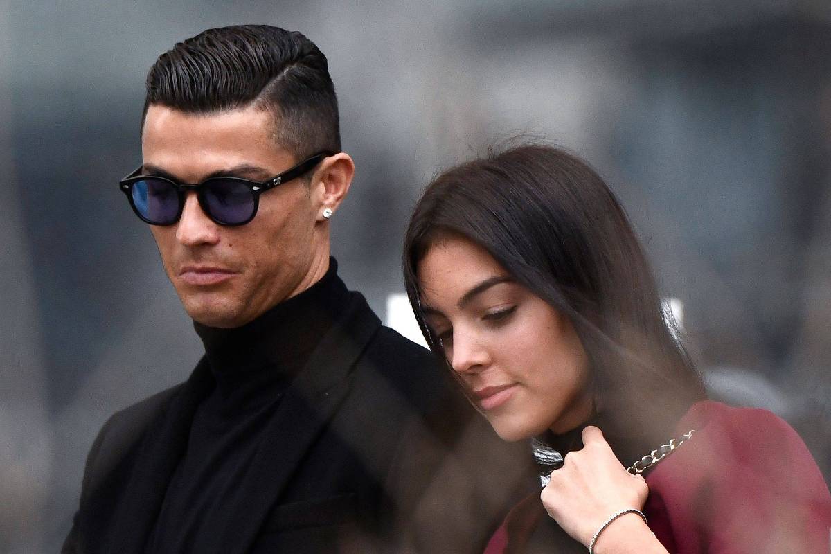 Cristiano Ronaldo e Georgina Rodríguez lado a lado
