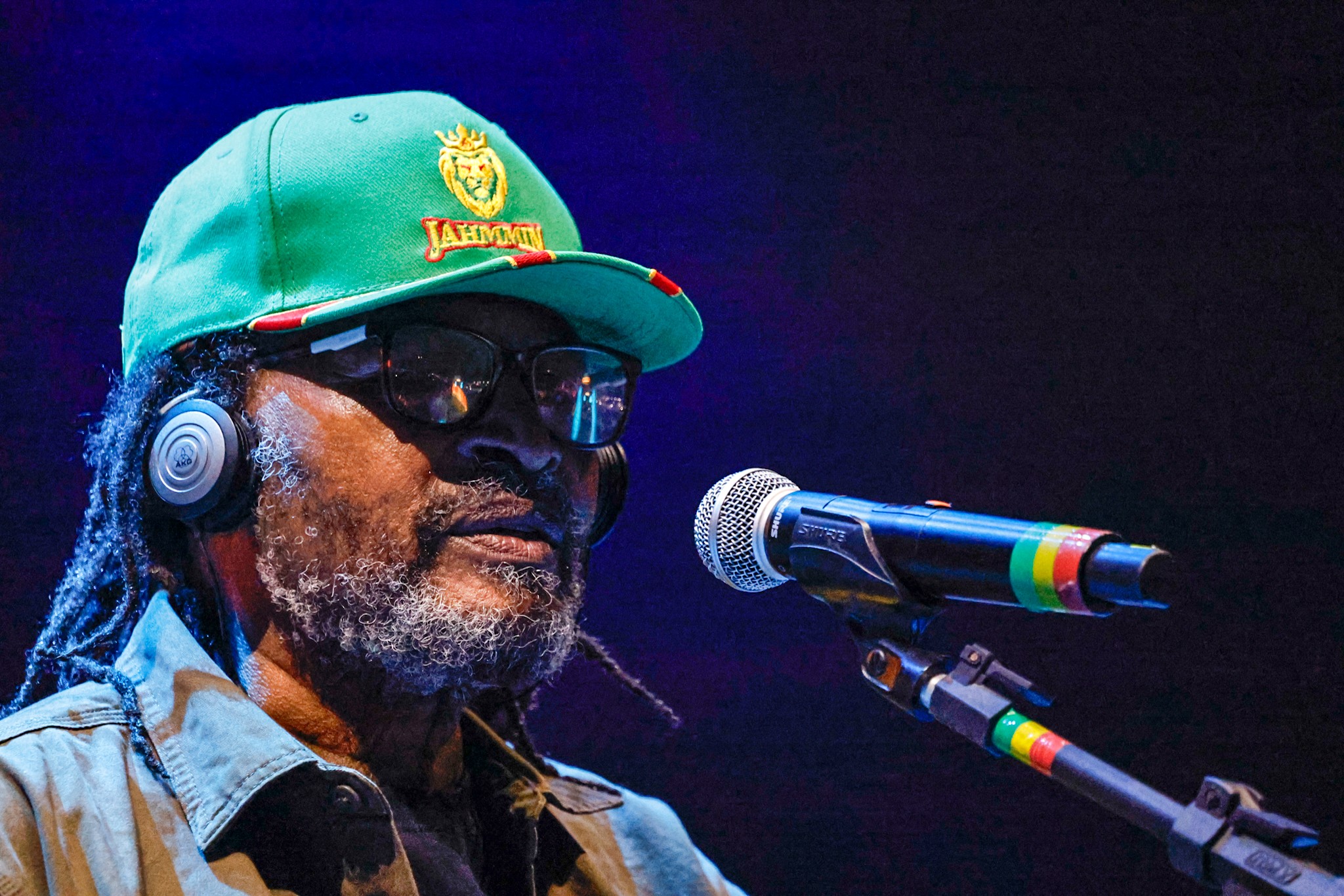 Edson Gomes durante apresentação no Lollapalooza 2026