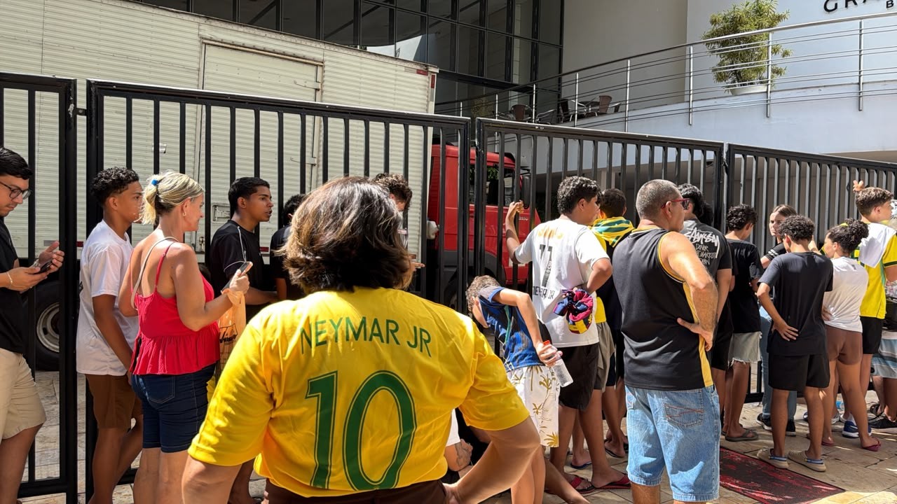 Kátia Silva, fã de Neymar, em Belém