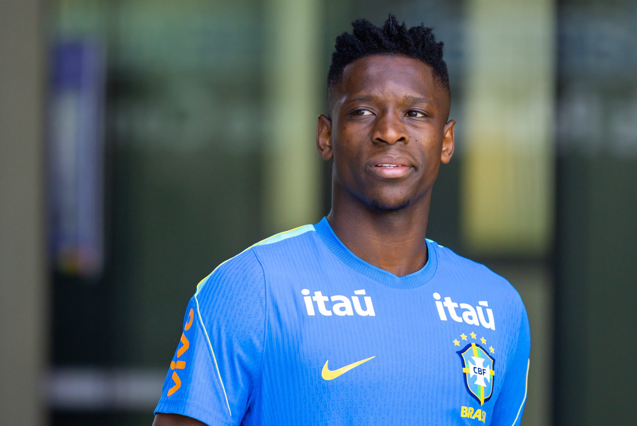 Luiz Henrique durante treino da seleção brasileira