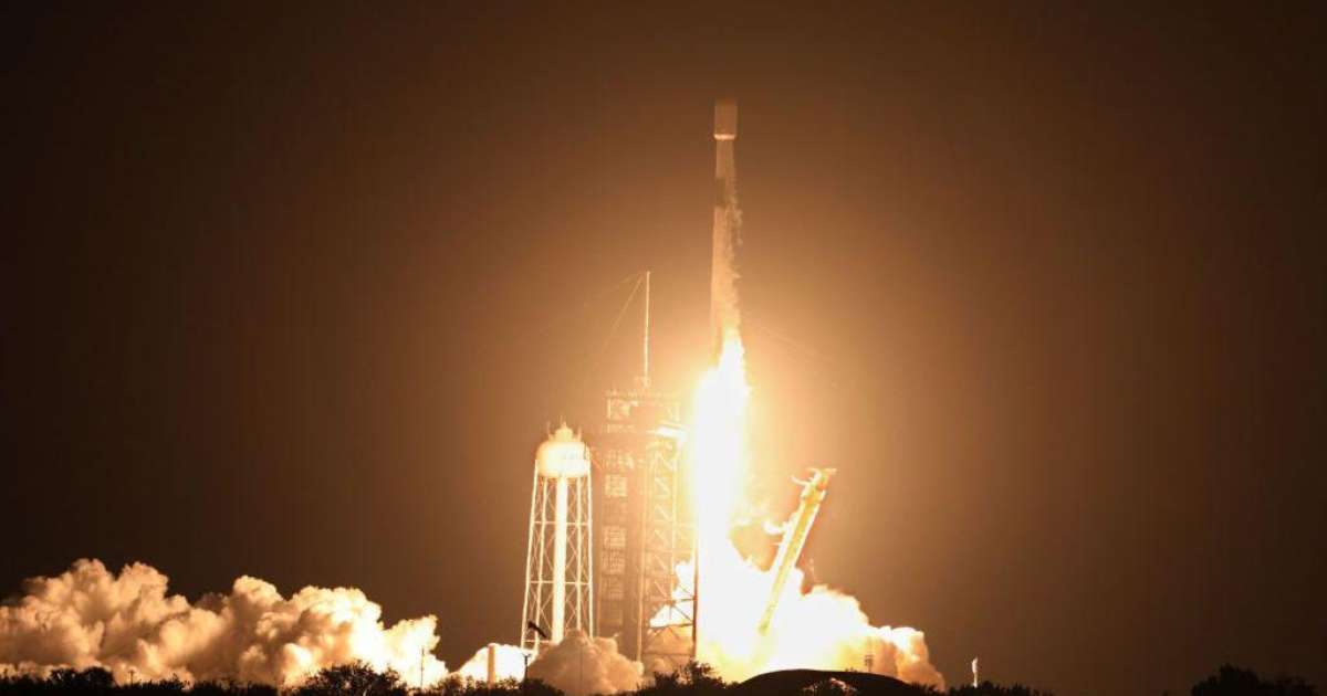 Seção superior de foguete Falcon 9 da SpaceX