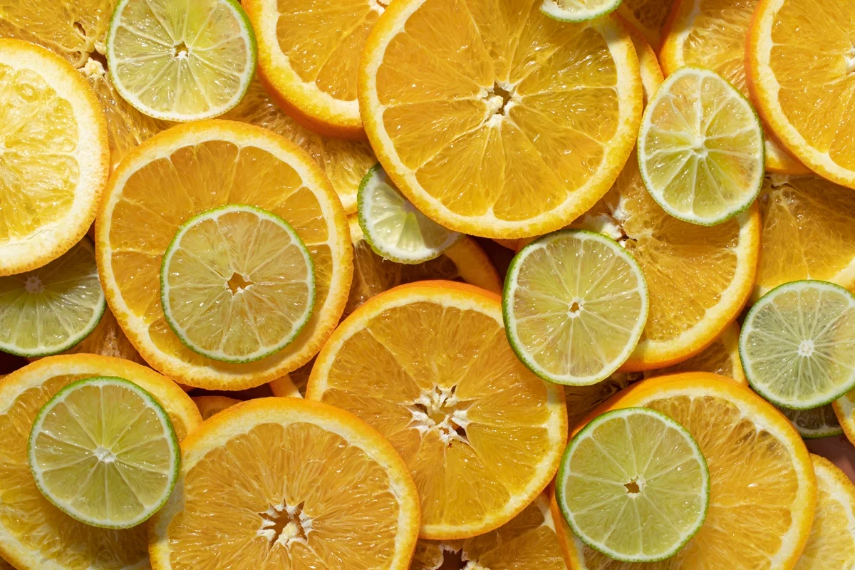 Frutas cítricas como laranjas e limões