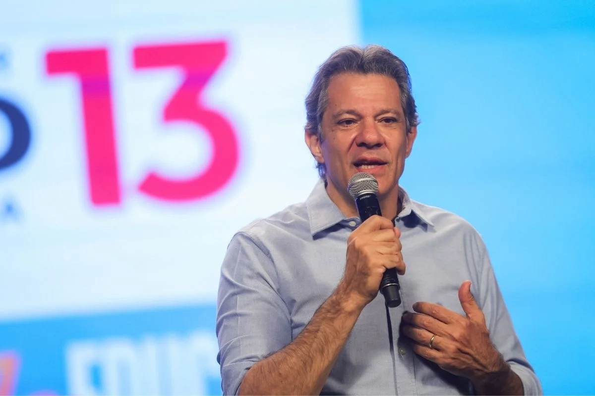 Fernando Haddad durante atividade política